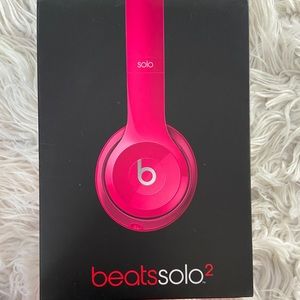 BEATS SOLO 2 barley used